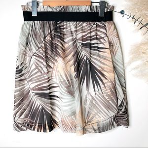 H & M Paper Bag Lightweight Flowy Palm Skirt Sz 6